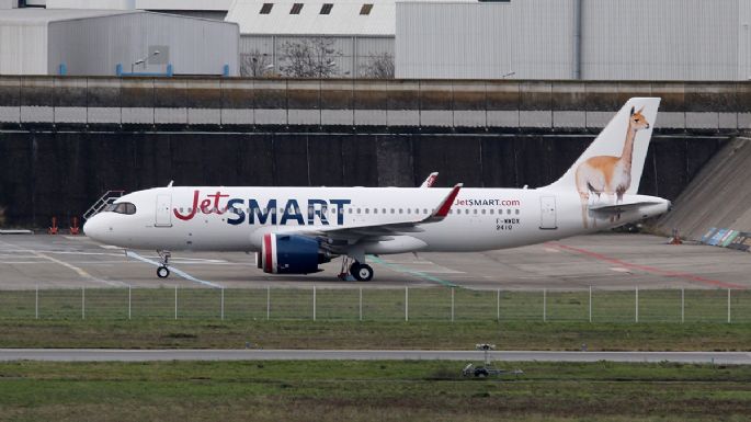 Un avión aterrizó de emergencia con el copiloto inconsciente