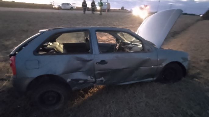 Se quedó dormido y volcó con su auto
