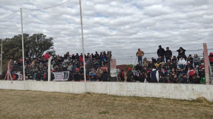 Empezó la gran final del fútbol local