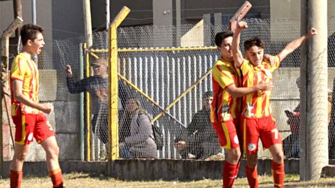 Los chicos salen a jugar en la ciudad y la región