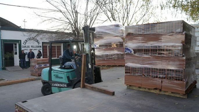 El Centro Vecinal de barrio Carlos Pellegrini recibió 450 ladrillos