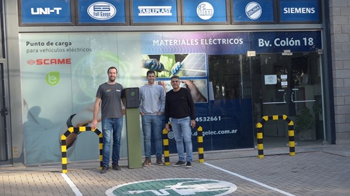 Primera empresa privada en instalar su estación de carga