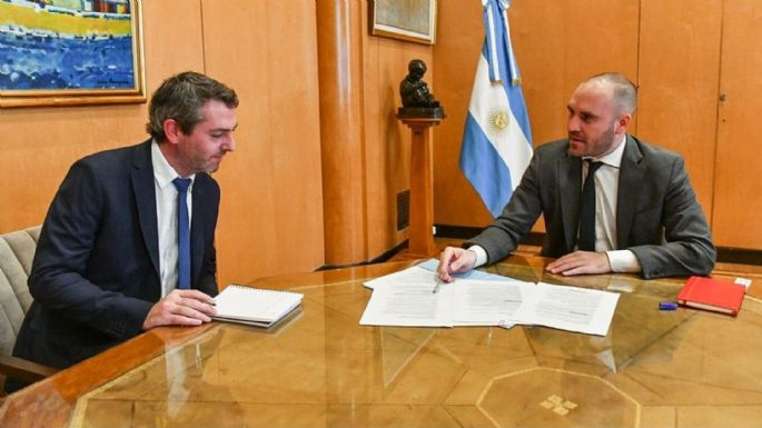 Renunció Guillermo Hang a la Secretaría de Comercio Interior