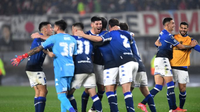 River fue eliminado por Vélez de la Copa Libertadores en una polémica noche del VAR