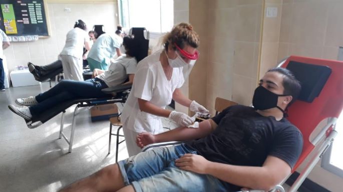 El Pasteur plasma un operativo de donación voluntaria de sangre durante todo julio