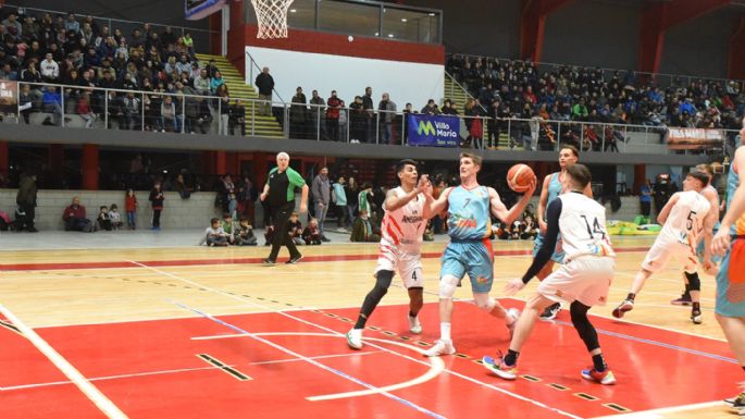 El básquetbol villamariense tendió su mano solidaria