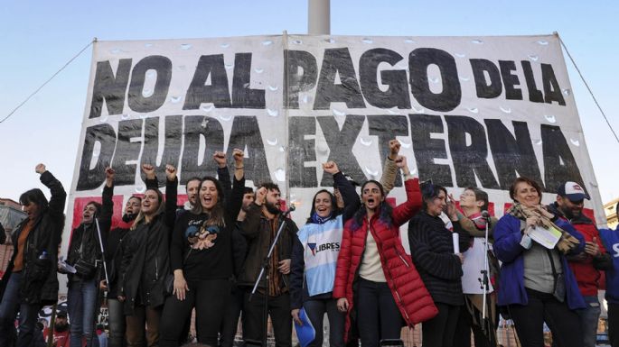 9J: protestas de la izquierda y de autoconvocados en la Plaza de Mayo y en varias provincias