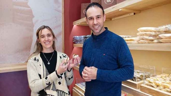 Romina y Flavio, los hermanos que hacen el mejor alfajor de maicena del país