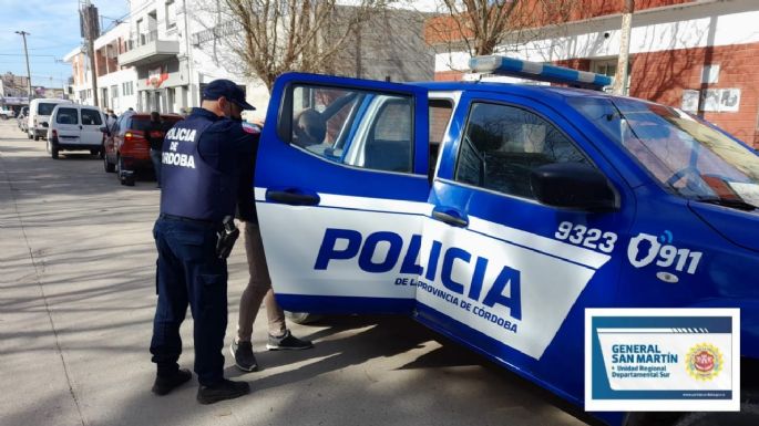Un joven detenido por agredir físicamente a su pareja 