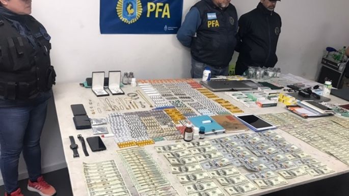 Desarticulan organización criminal internacional con 50 allanamientos y 24 detenidos