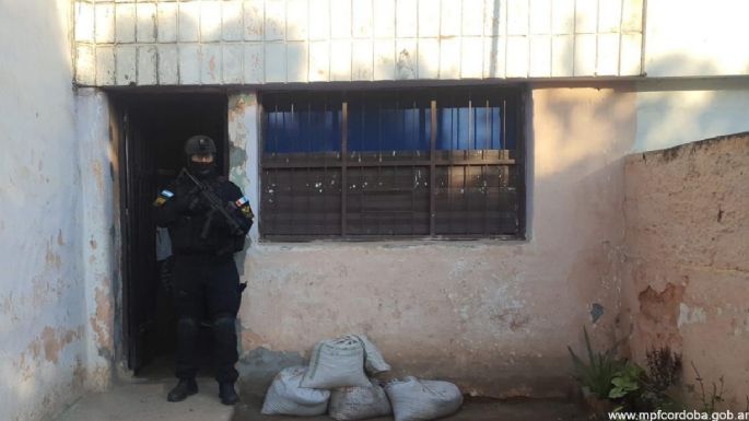 Una mujer detenida por tenencia de drogas