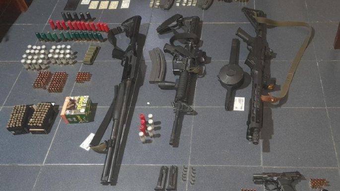 Secuestraron un arsenal en una vivienda de Arroyo Algodón