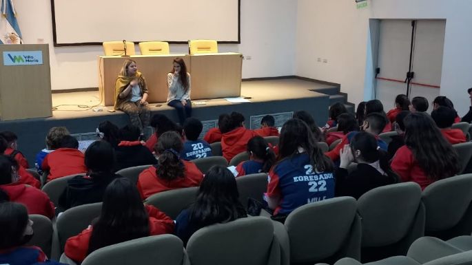Alumnos de la escuela Bianco dialogaron con familiares de desaparecidos de nuestra ciudad