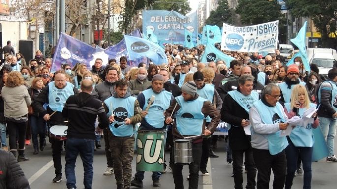UEPC rechazó la propuesta salarial del Gobierno provincial