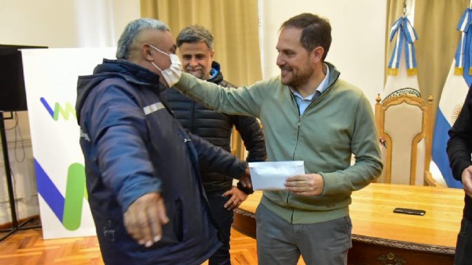 Entregaron casi un millón de pesos a clubes locales