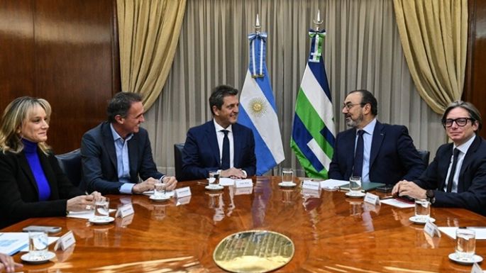 Acuerdos con la CAF por U$S740 millones para infraestructura y programas sociales