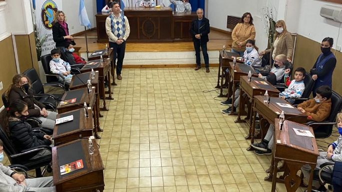 Comenzó el programa donde los alumnos recorren el Concejo y dialogan con ediles
