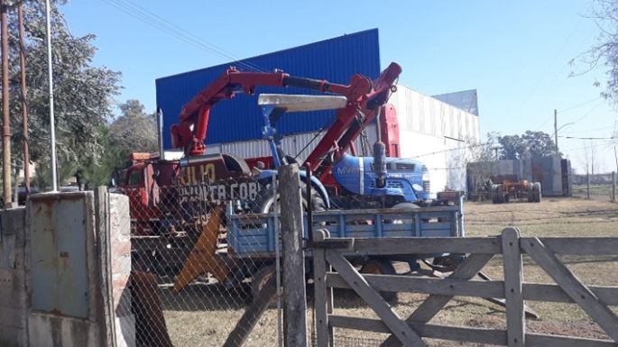 Denuncian la desaparición de un tractor