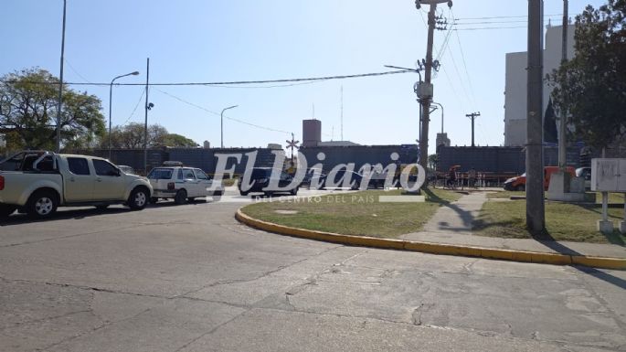 Una formación de tren estuvo frenada varios minutos y generó caos de tránsito