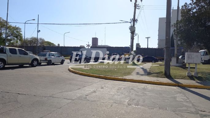 Una formación de tren estuvo frenada varios minutos y generó caos de tránsito