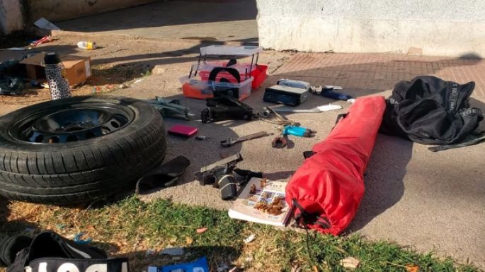 Robó un arma y abrió fuego cuando intentaron detenerlo