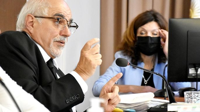 Absolvieron a todos los médicos