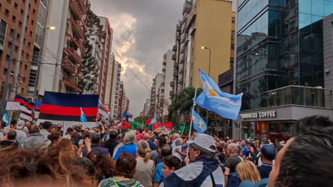 El PJ apoyó a Cristina Kirchner y convocó a estar "unidos, movilizados y en alerta permanente"