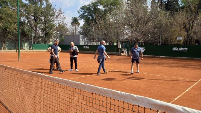 Visita de la AAT en el Sport
