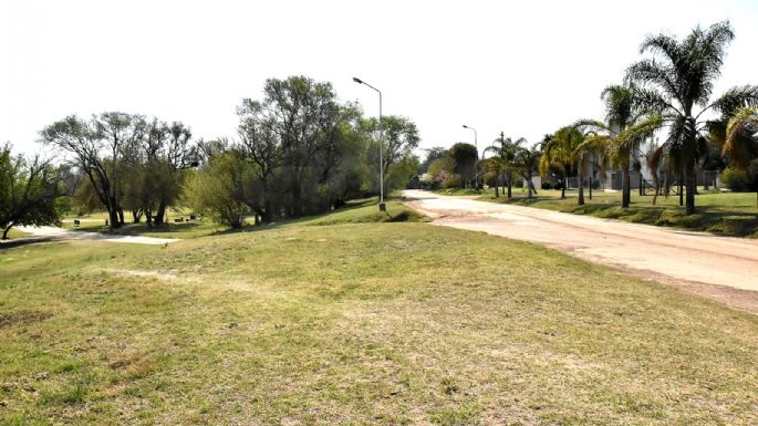Por la Avenida del Trabajo