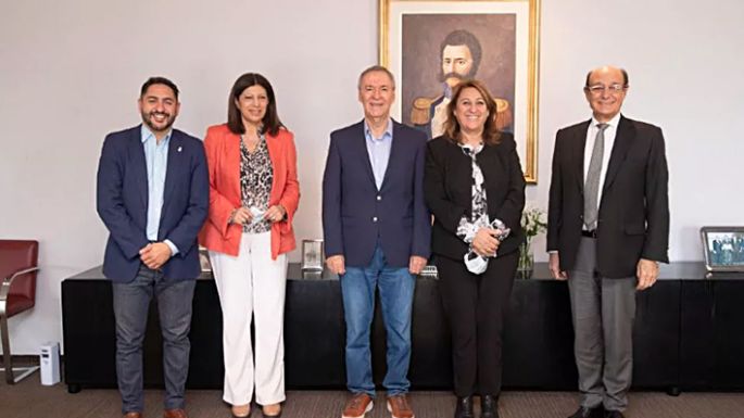 El PS se mostró con Schiaretti y llamó a construir "un proyecto amplio" por fuera de "la grieta"