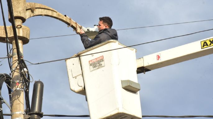 Instalaron 70 luminarias led en los barrios Santa Ana y Vista Verde