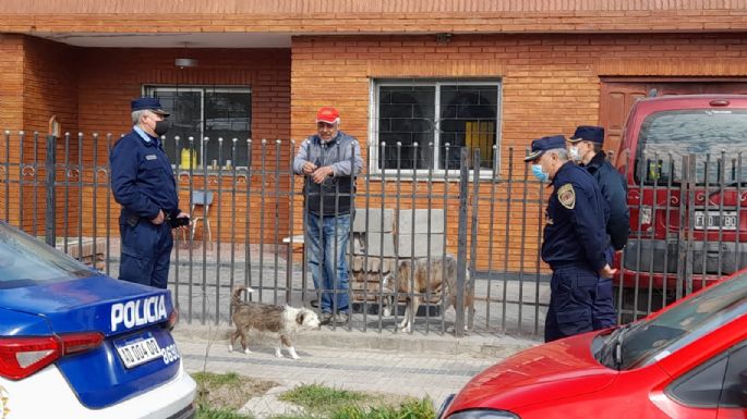 La Policía recorrió el barrio La Calera y dialogó con vecinos