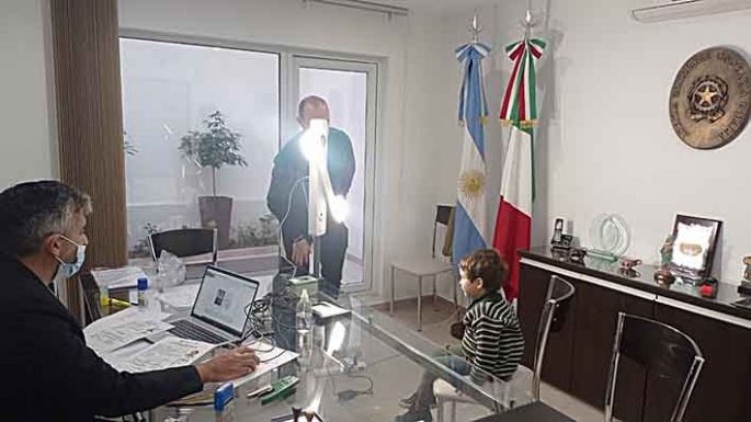 Se realizaron 47 pasaportes italianos en un día en la ciudad