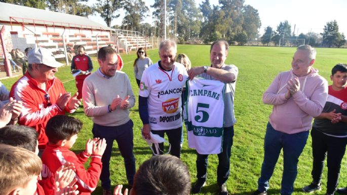 Héctor "Pichi" Campana entregó un millón de pesos a instituciones locales