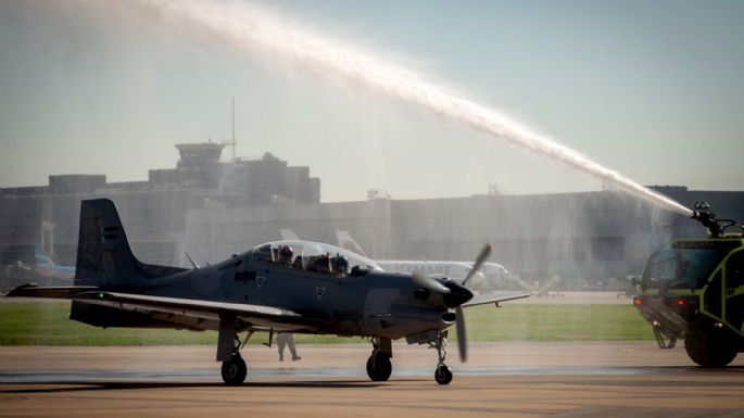 Taiana presentó el tercer Beechcraft TC-12B Hurón y el primer Tucano modernizado en el país