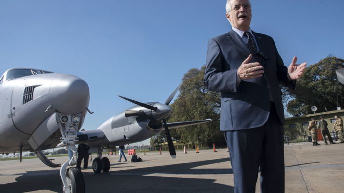 Taiana presentó el tercer Beechcraft TC-12B Hurón y el primer Tucano modernizado en el país