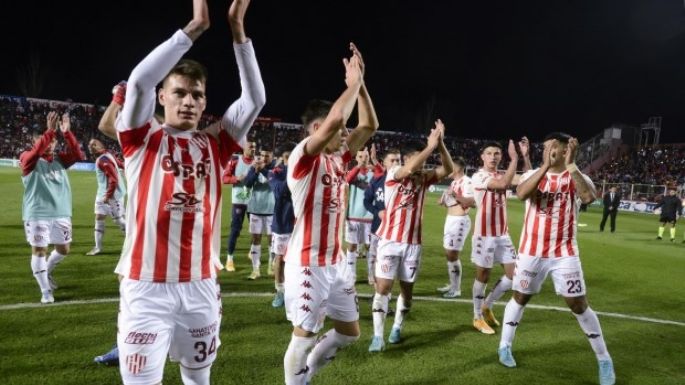 Unión se lo dio vuelta a Vélez y trepó al tercer lugar en la tabla de posiciones