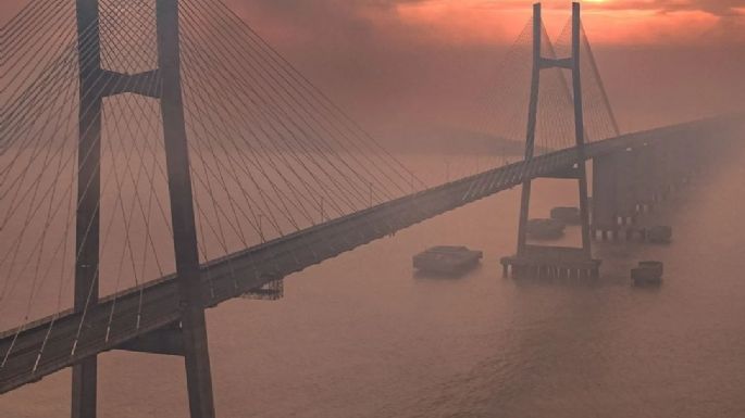 Tragedia ambiental en Rosario: piden a la población no salir para evitar respirar el humo