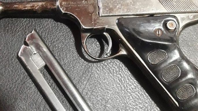Encontraron una pistola