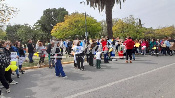 Prestadores de salud de personas con discapacidad reclaman frente al Concejo