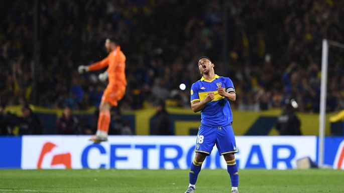Boca le ganó a River y se  metió en la pelea por el título