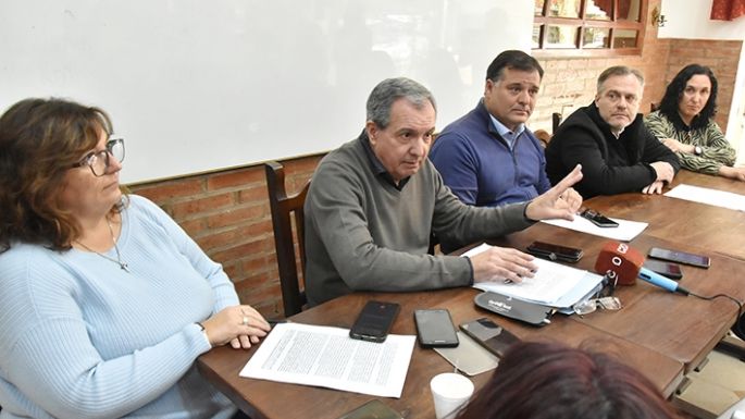 Grave denuncia por la adjudicación de dos obras millonarias