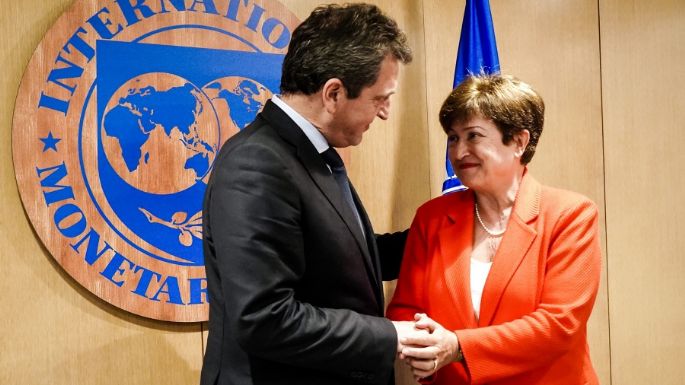 El FMI felicitó a Massa