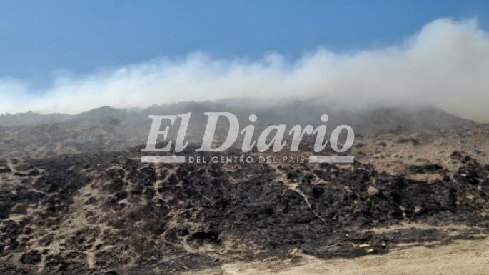 La gran pared de humo se siente en la ciudad y reduce la visibilidad en la ruta 2