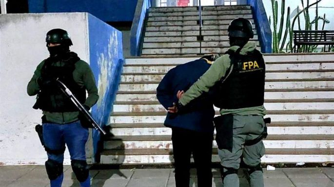 Secuestraron casi 500 dosis de cocaína y más de $700 mil