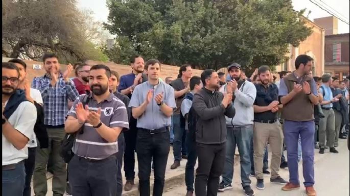 Bomberos voluntarios fueron recibidos con aplausos en Mina Clavero
