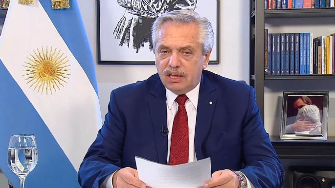El presidente decretó feriado nacional para este viernes