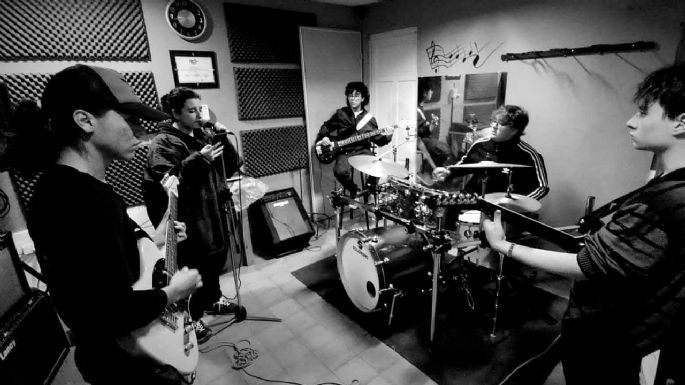 Este sábado se presenta la banda local LoTTz