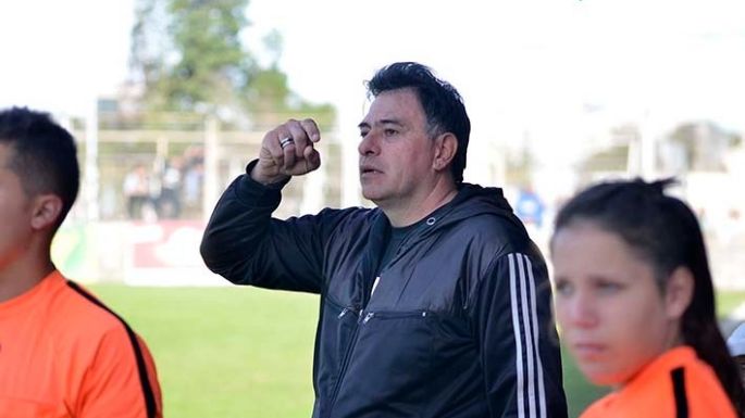 Santoni, cerca de ser DT de Alem