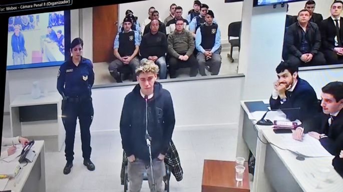 "Lloramos y gritamos, no sabíamos qué estaba pasando", dijo uno de los amigos de Correas